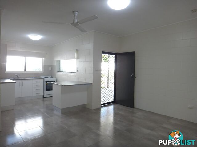 2/14 Mazlin Street EDGE HILL QLD 4870