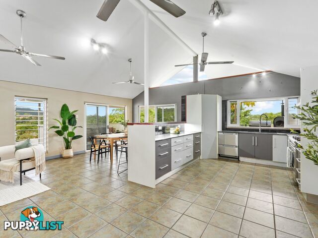 6 Harrison Close KANIMBLA QLD 4870