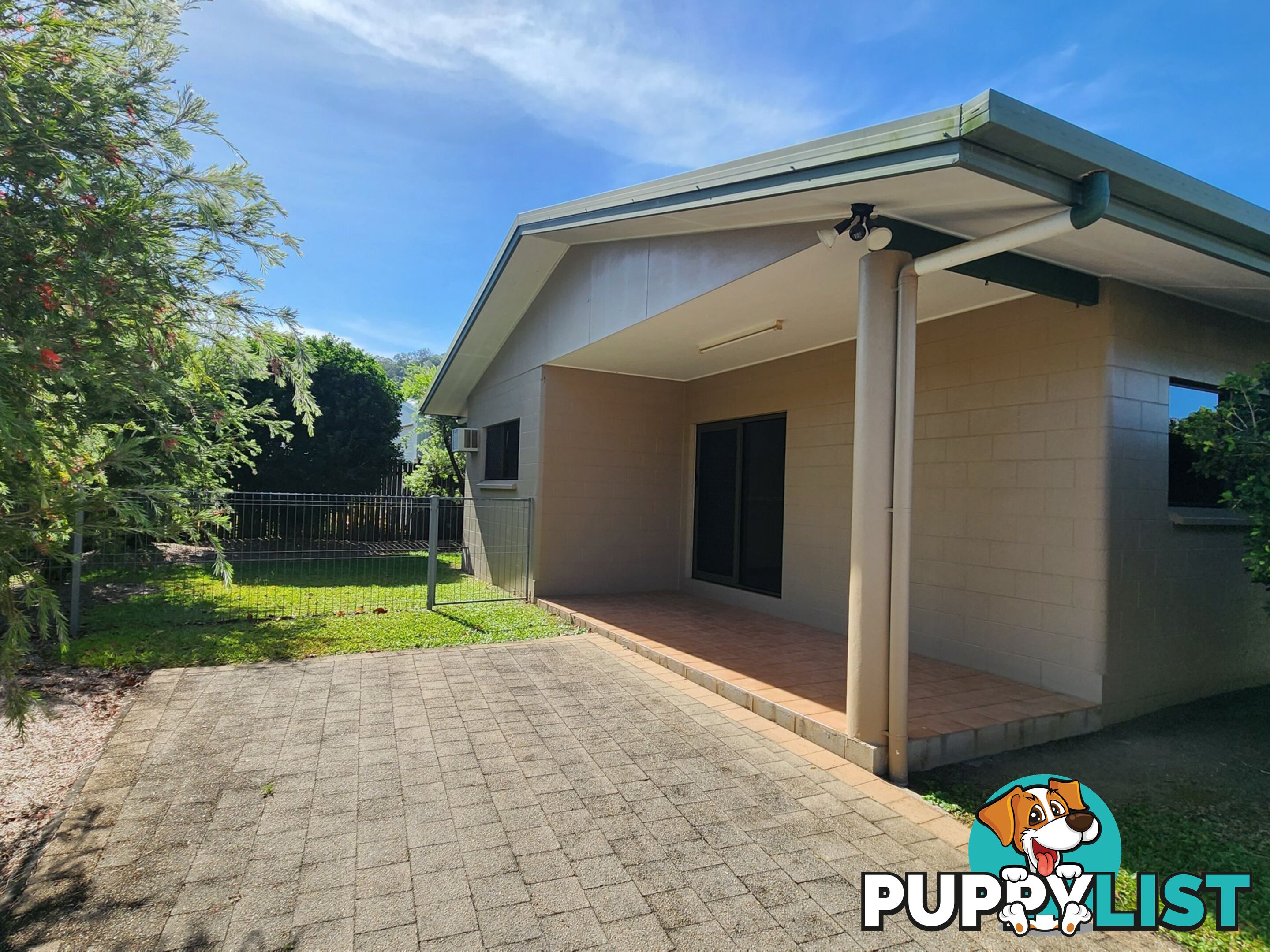 1/8 Kangaroo Street BENTLEY PARK QLD 4869