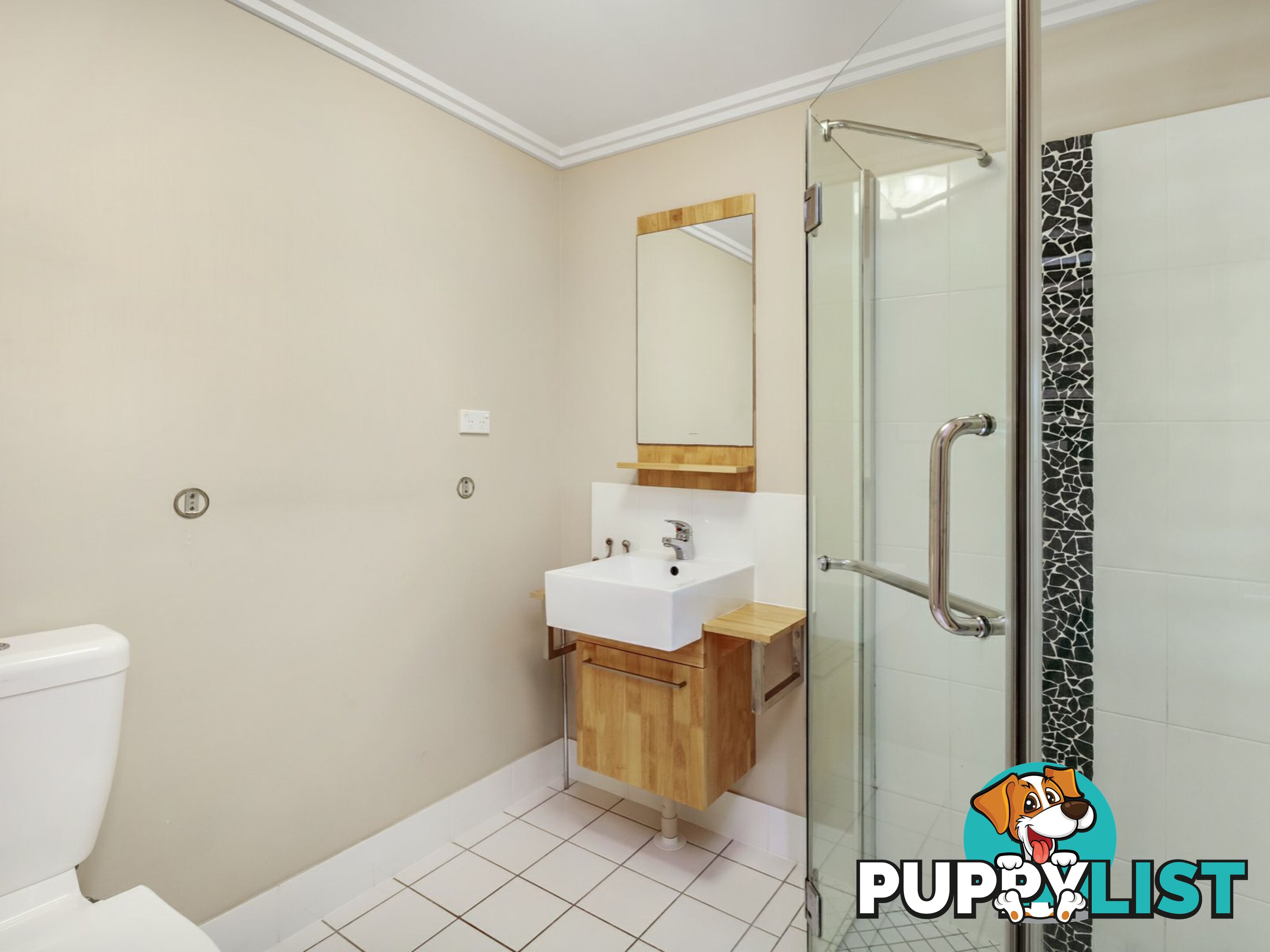 204/22-24 Ward Street MOOROOBOOL QLD 4870