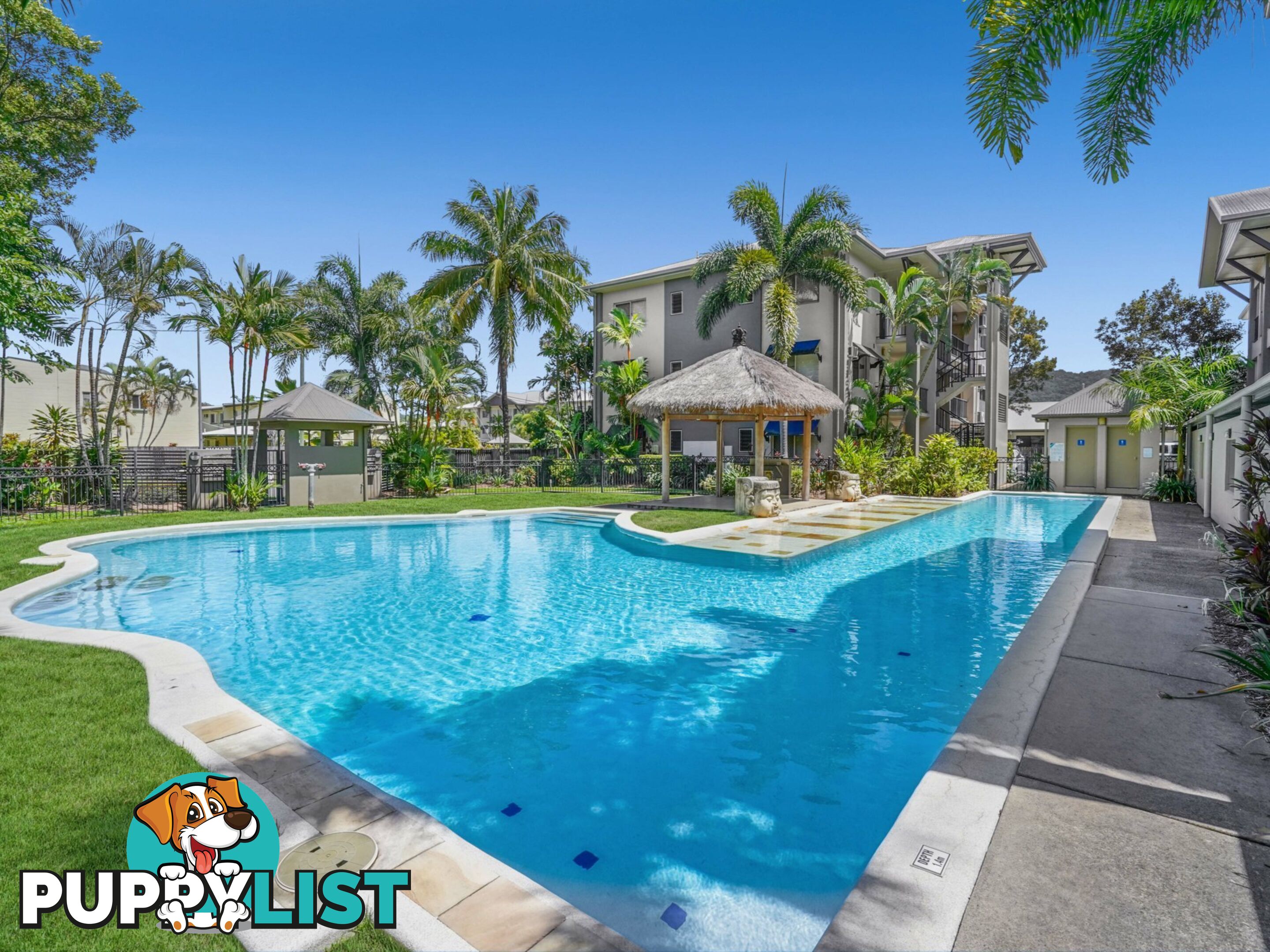 302/2-8 Centenary Close MANOORA QLD 4870