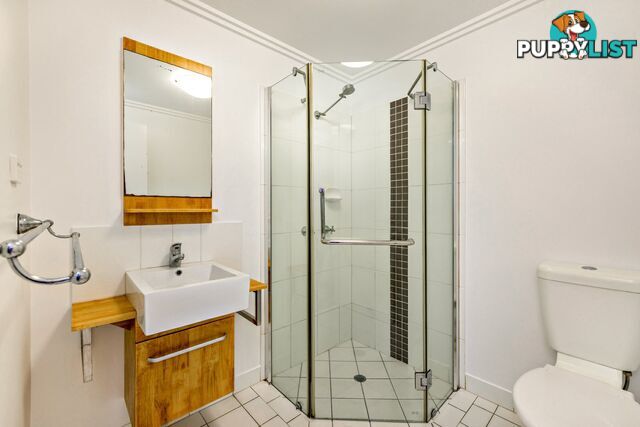 302/2-8 Centenary Close MANOORA QLD 4870