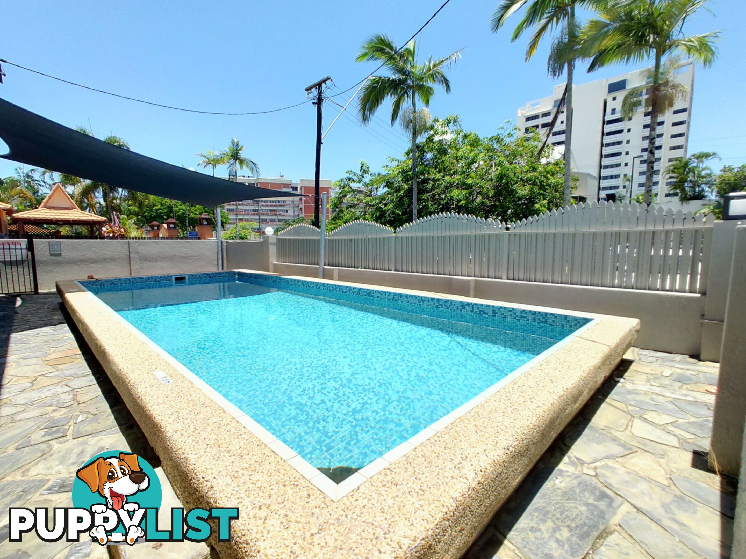 10/211 Lake Street CAIRNS NORTH QLD 4870