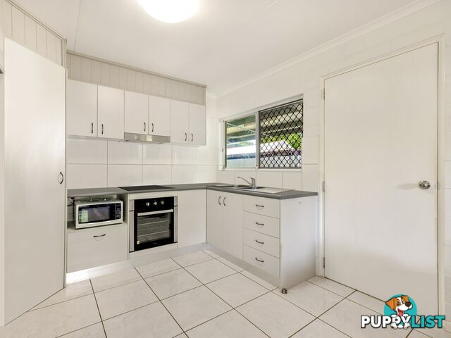 2/12 Valmadre Street CARAVONICA QLD 4878