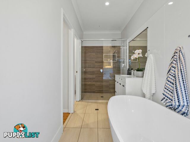 82-84 Toogood Road WOREE QLD 4868
