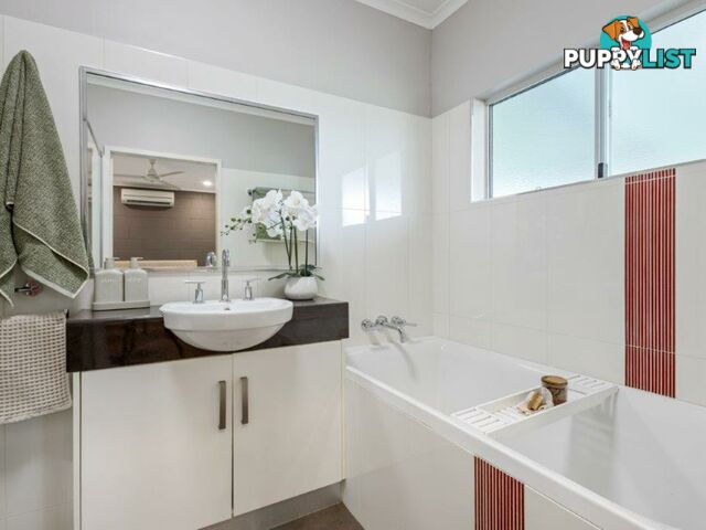 121 Loridan Drive BRINSMEAD QLD 4870
