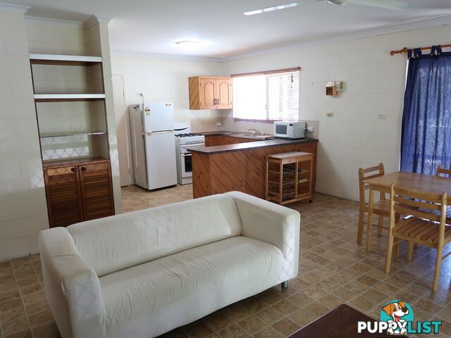 6/199 Woodward Street WHITFIELD QLD 4870