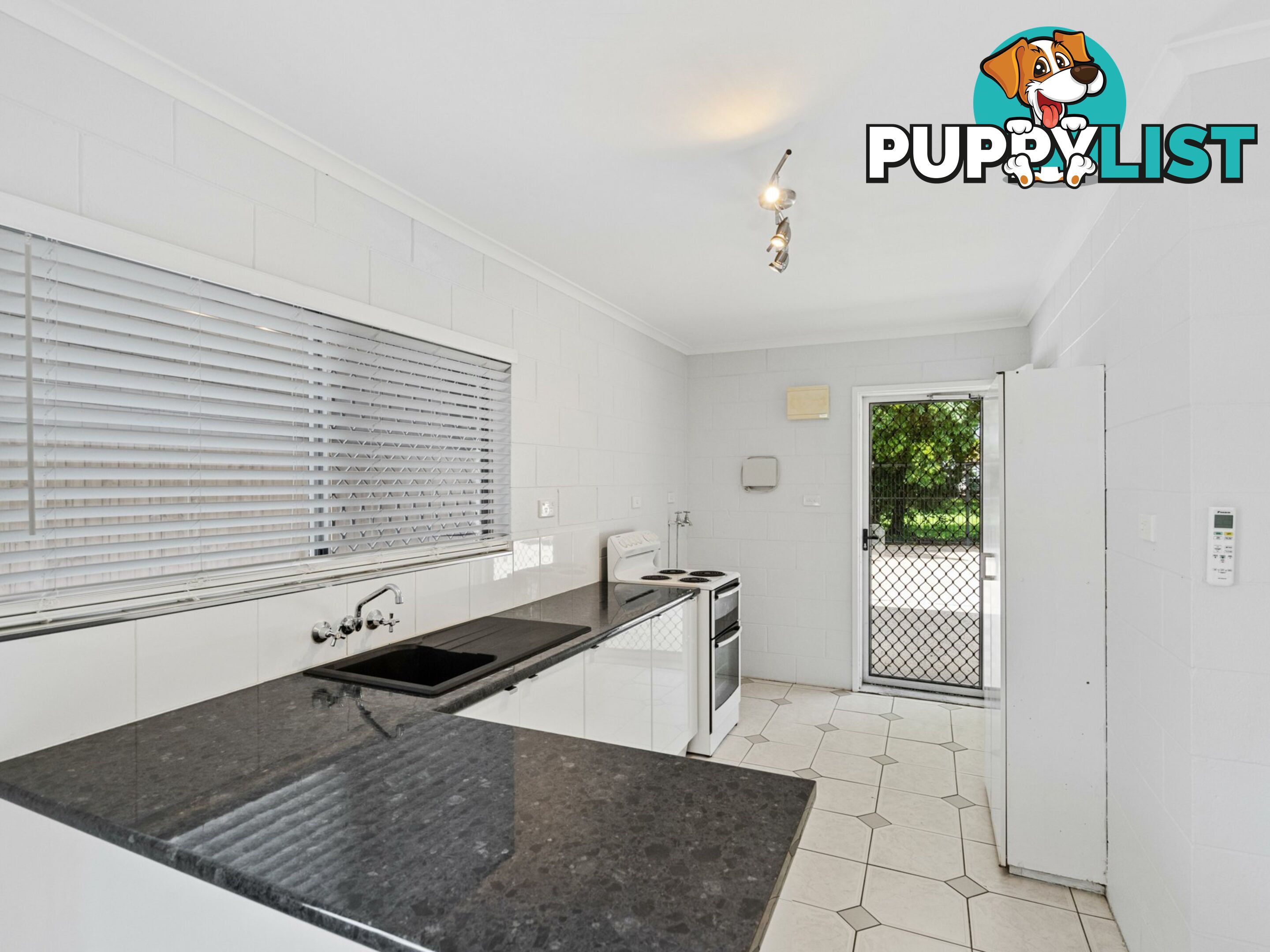 1/31 Digger Street CAIRNS NORTH QLD 4870