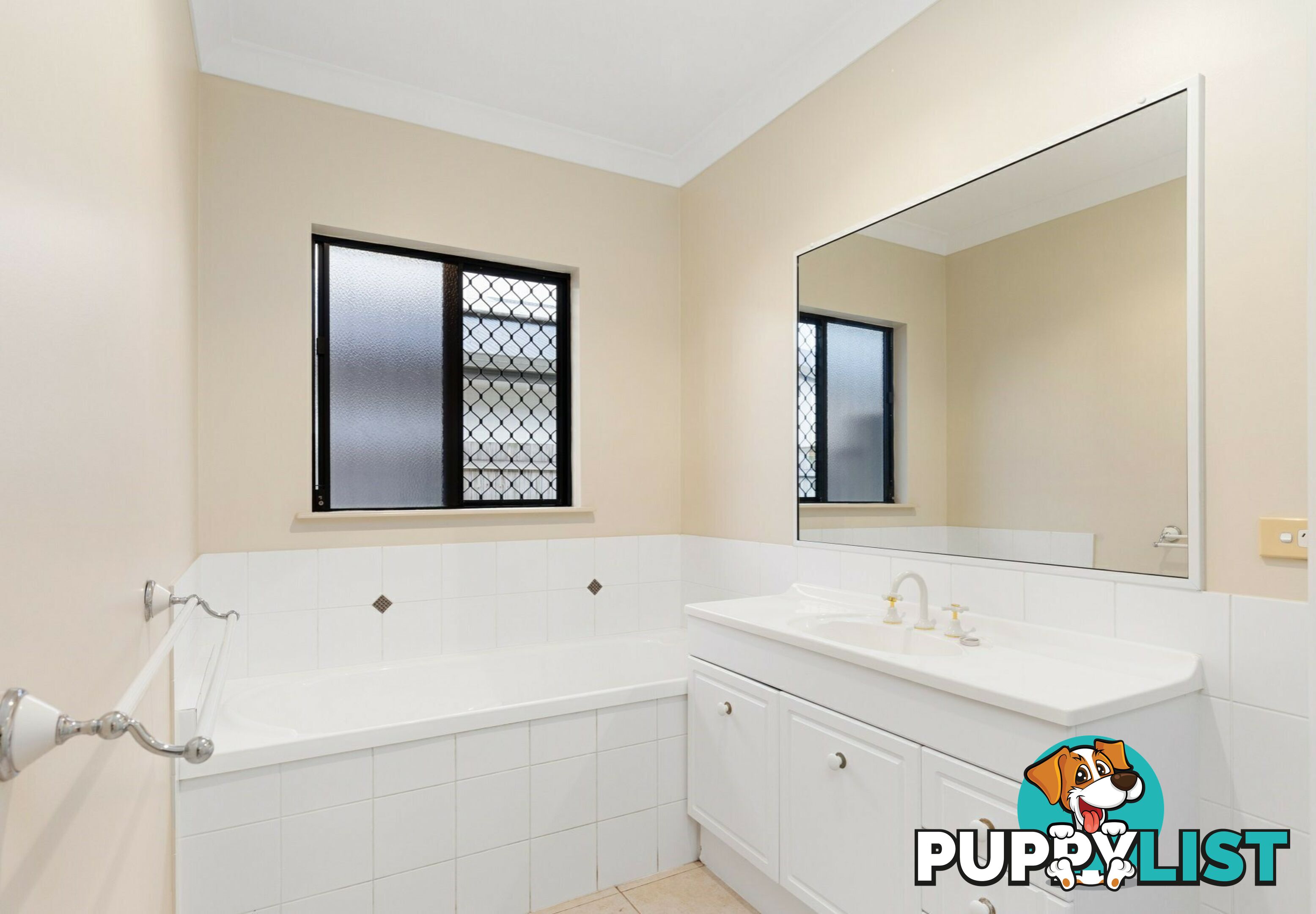 2 Aroona Street CARAVONICA QLD 4878