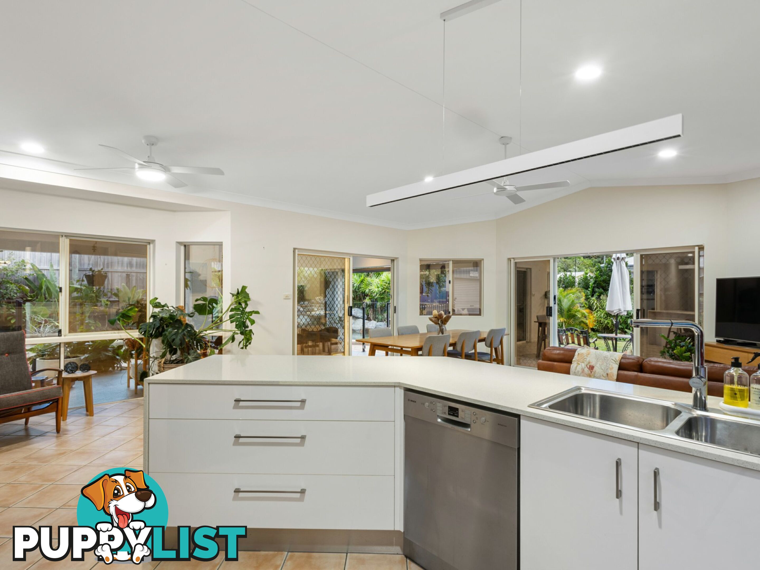 17 Stratford Chase STRATFORD QLD 4870