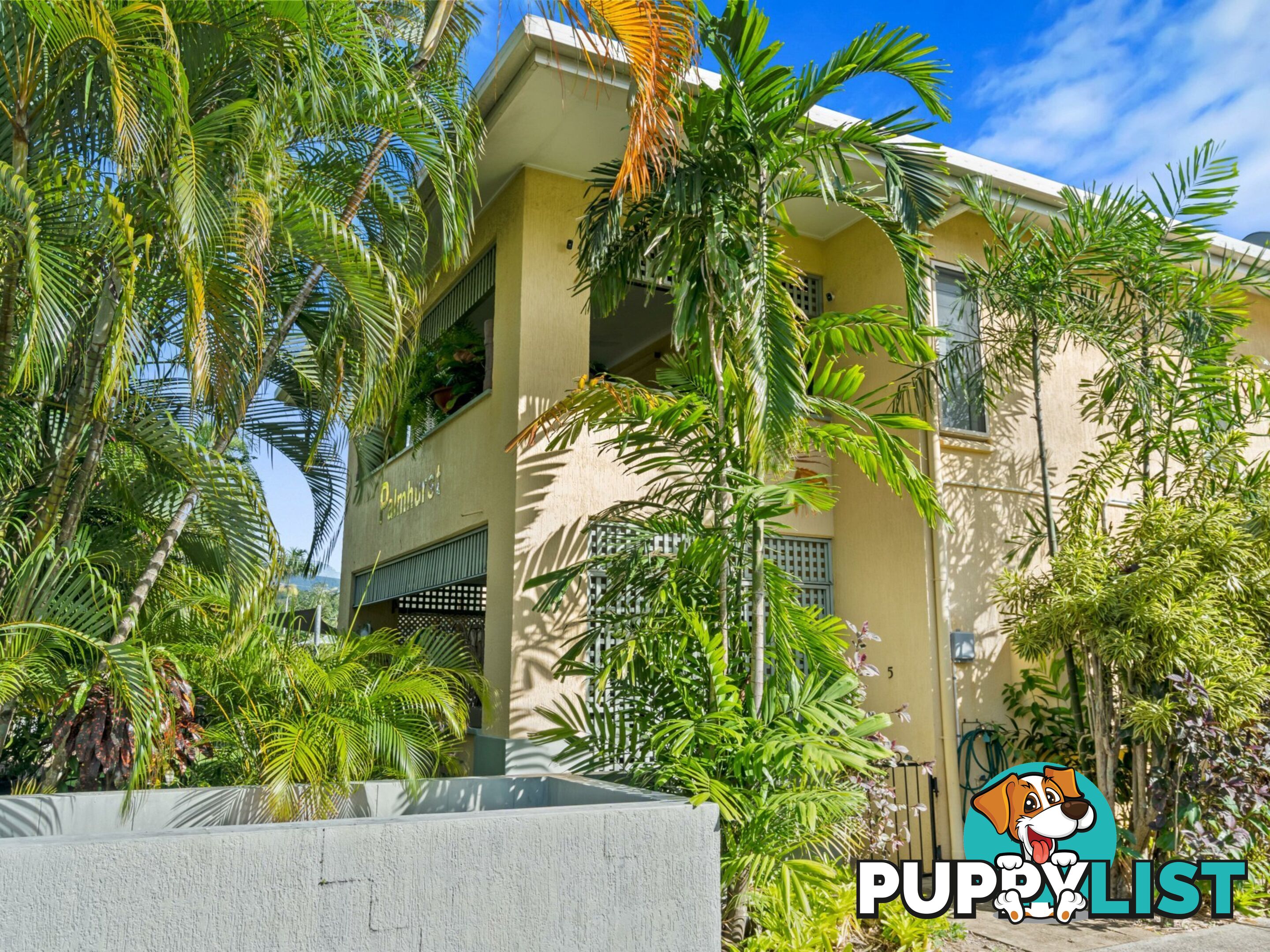 4/2-4 Springfield Crescent MANOORA QLD 4870