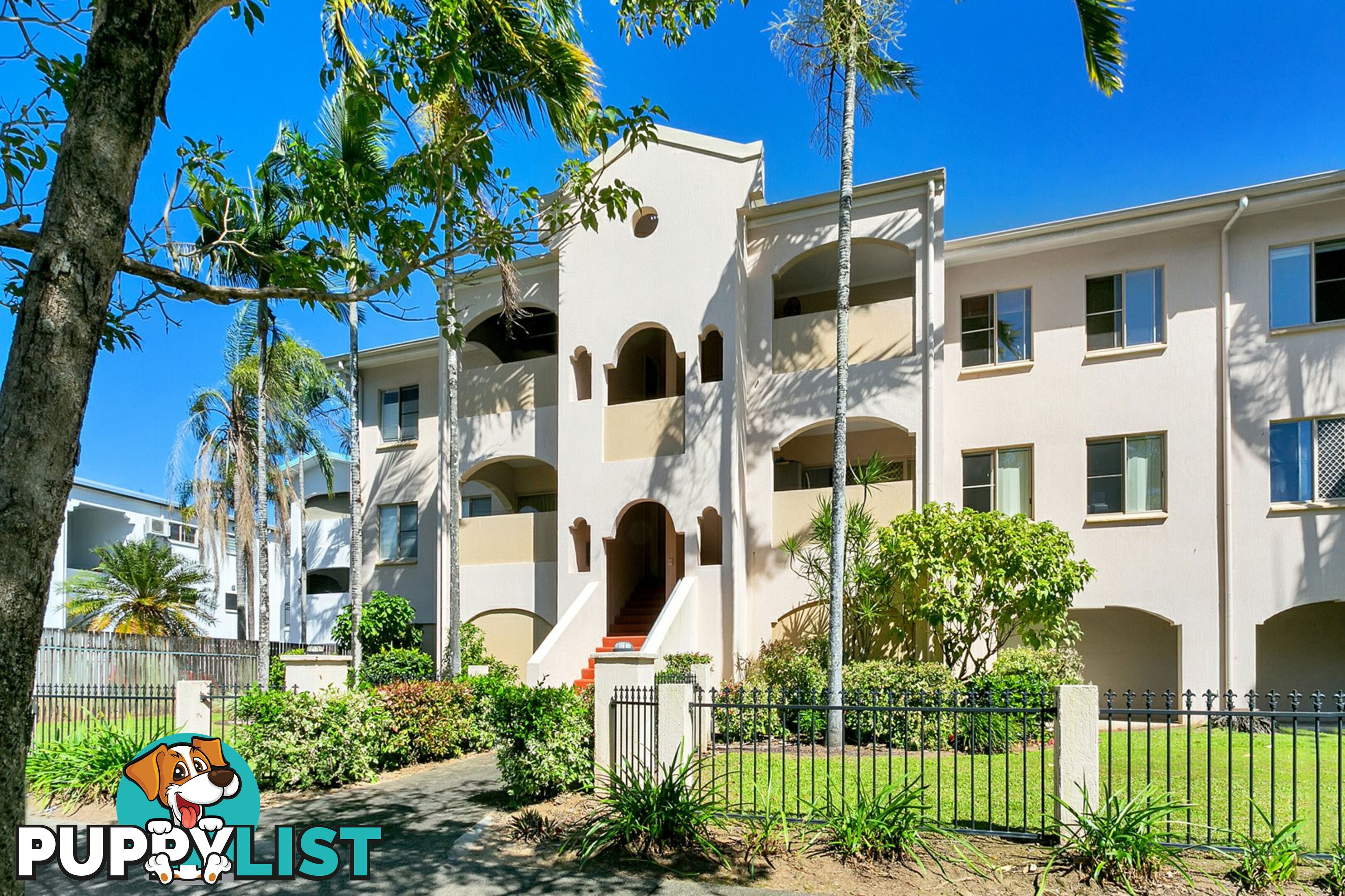 2/2 Chester Court MANUNDA QLD 4870