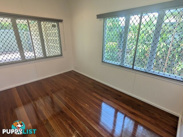 166 Progress Road WHITE ROCK QLD 4868