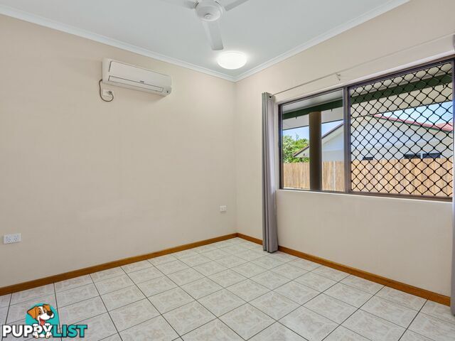 1 & 2/8 Kangaroo Street BENTLEY PARK QLD 4869