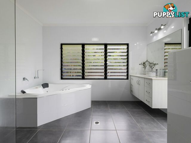 4 Wimble Street BRINSMEAD QLD 4870