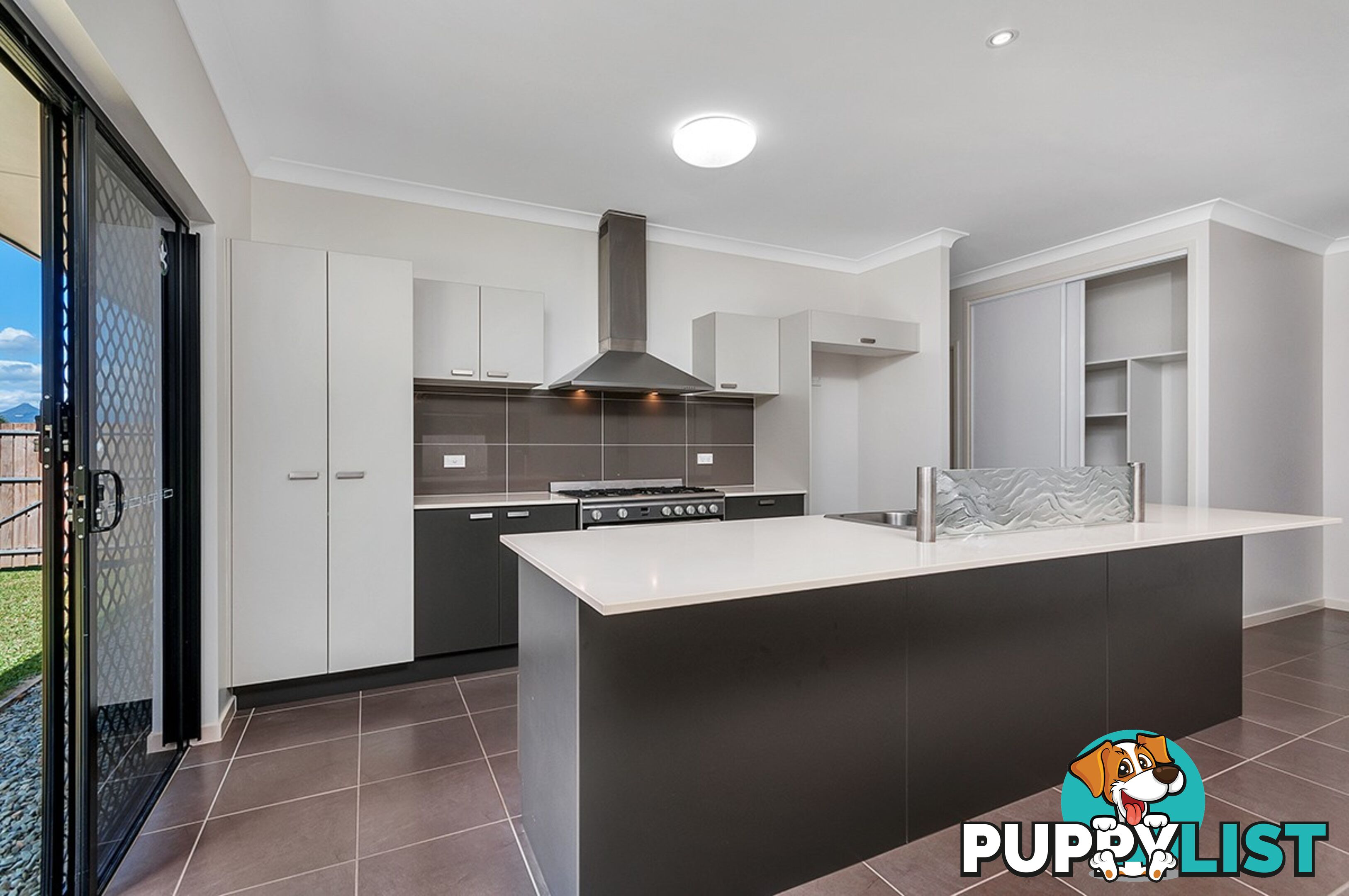 13 Anniebuka Close BENTLEY PARK QLD 4869