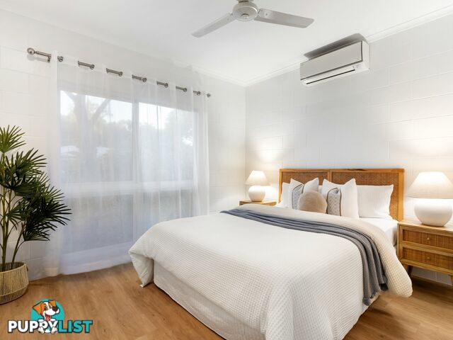 9 Baronia Crescent HOLLOWAYS BEACH QLD 4878