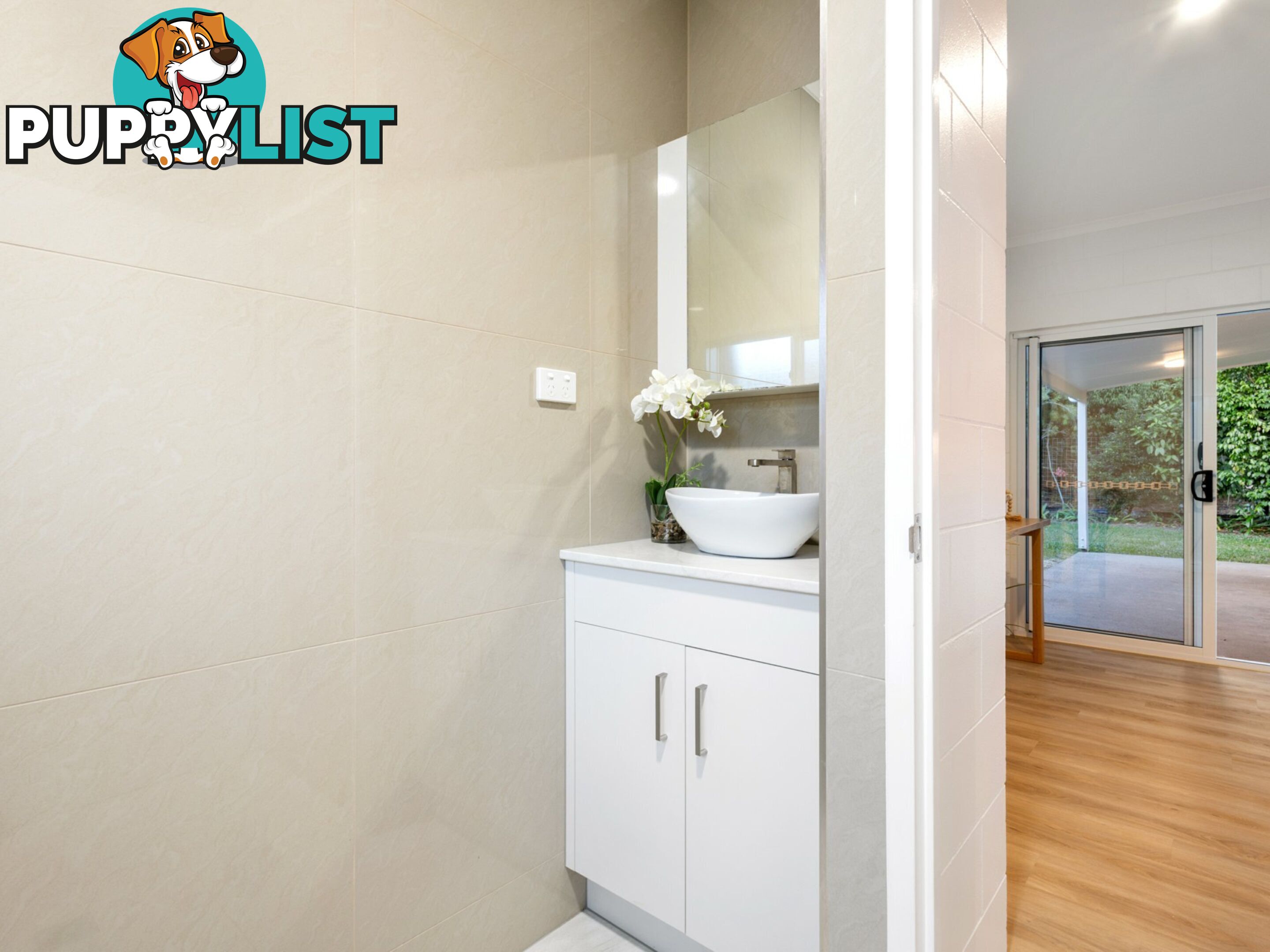 9 Baronia Crescent HOLLOWAYS BEACH QLD 4878