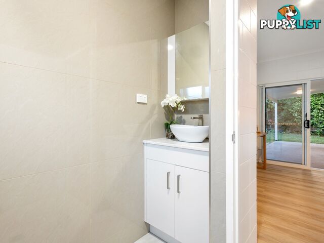 9 Baronia Crescent HOLLOWAYS BEACH QLD 4878