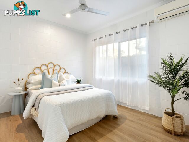 9 Baronia Crescent HOLLOWAYS BEACH QLD 4878