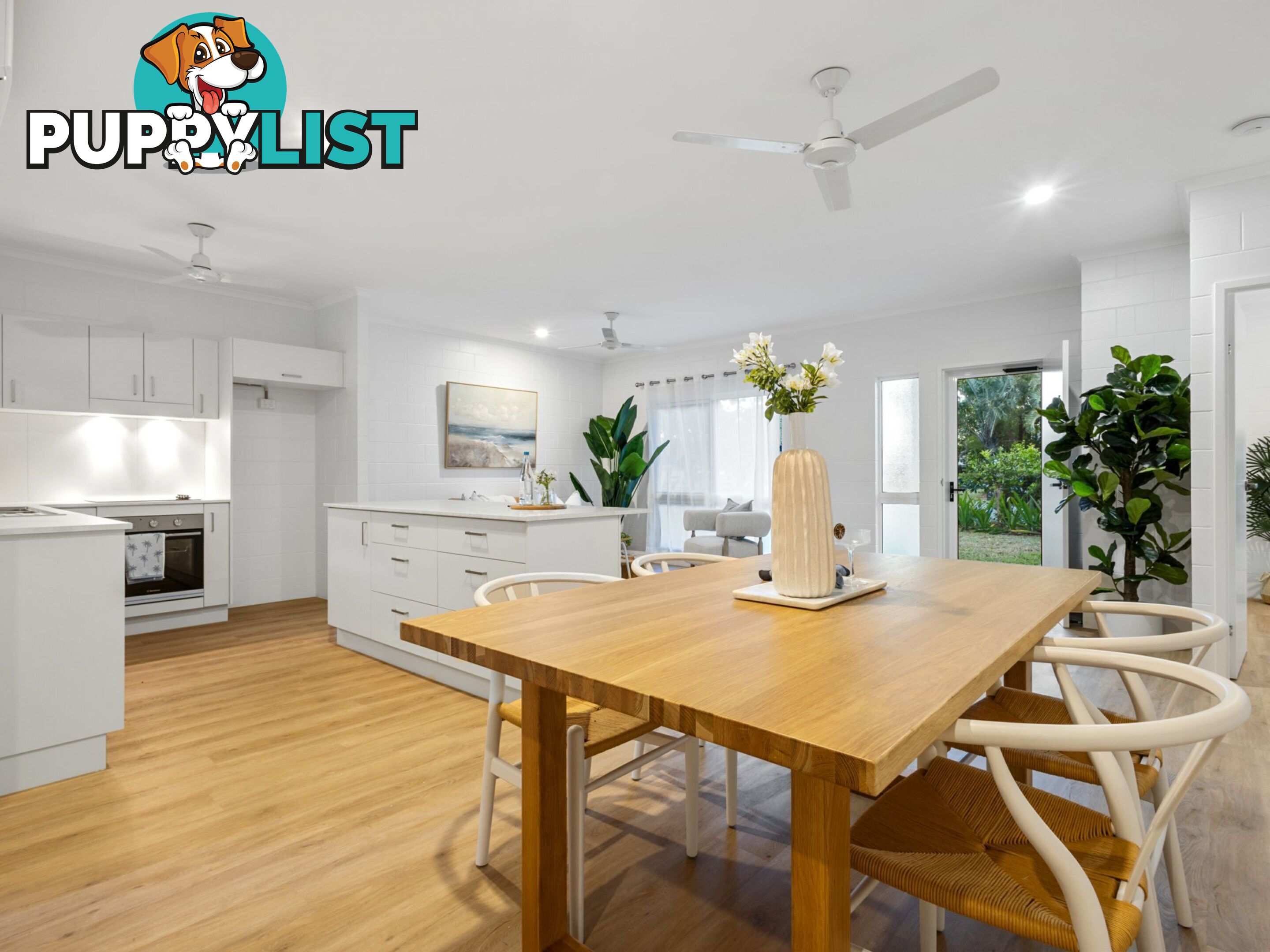 9 Baronia Crescent HOLLOWAYS BEACH QLD 4878