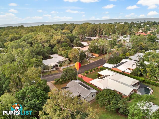 9 Baronia Crescent HOLLOWAYS BEACH QLD 4878