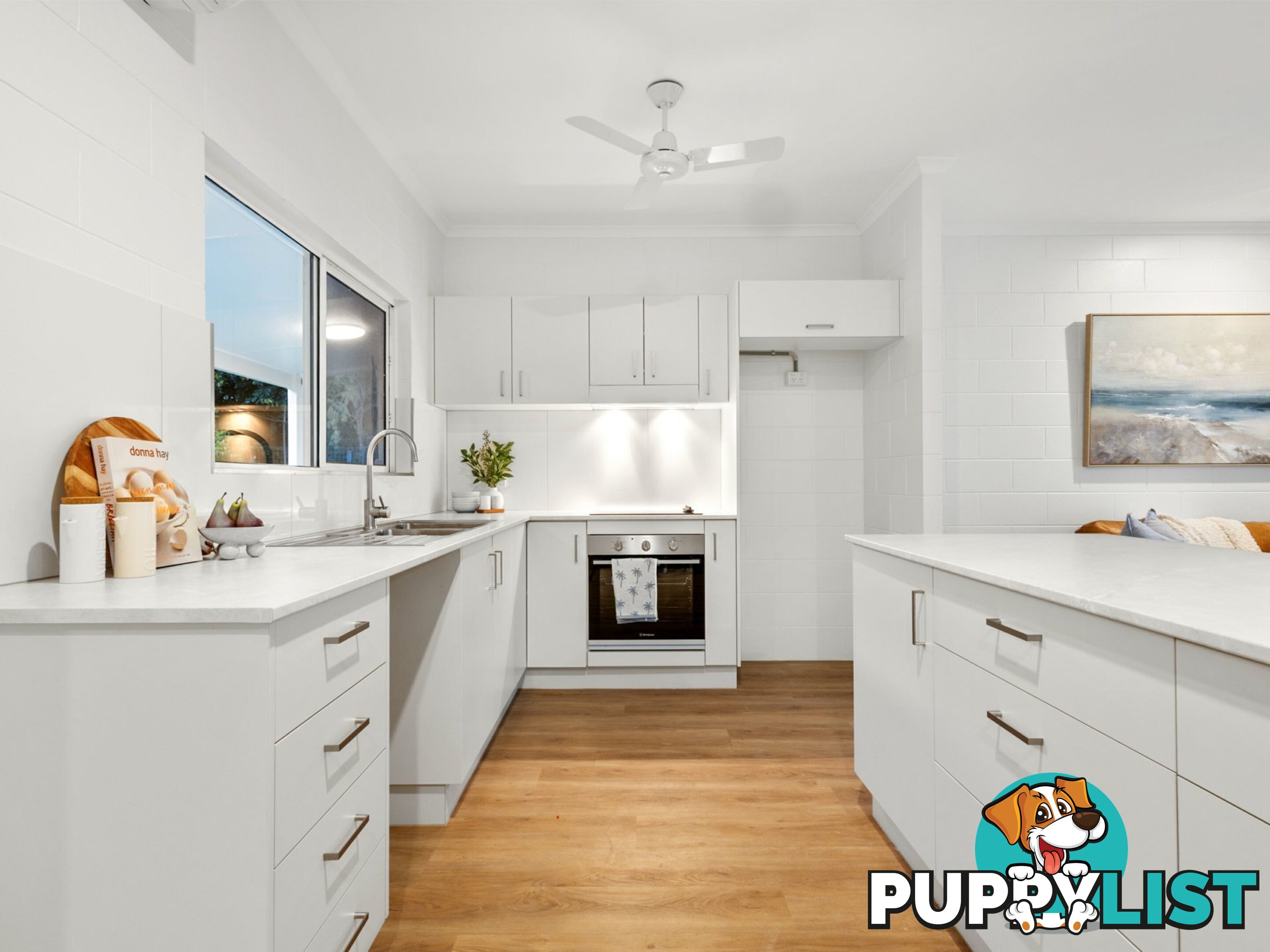 9 Baronia Crescent HOLLOWAYS BEACH QLD 4878