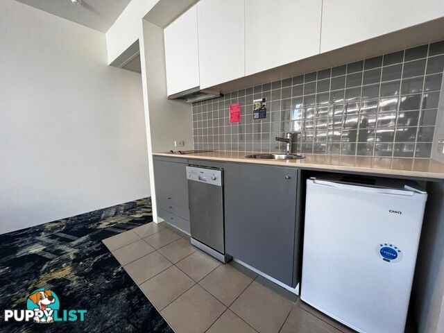 504/1 Marlin Parade CAIRNS NORTH QLD 4870
