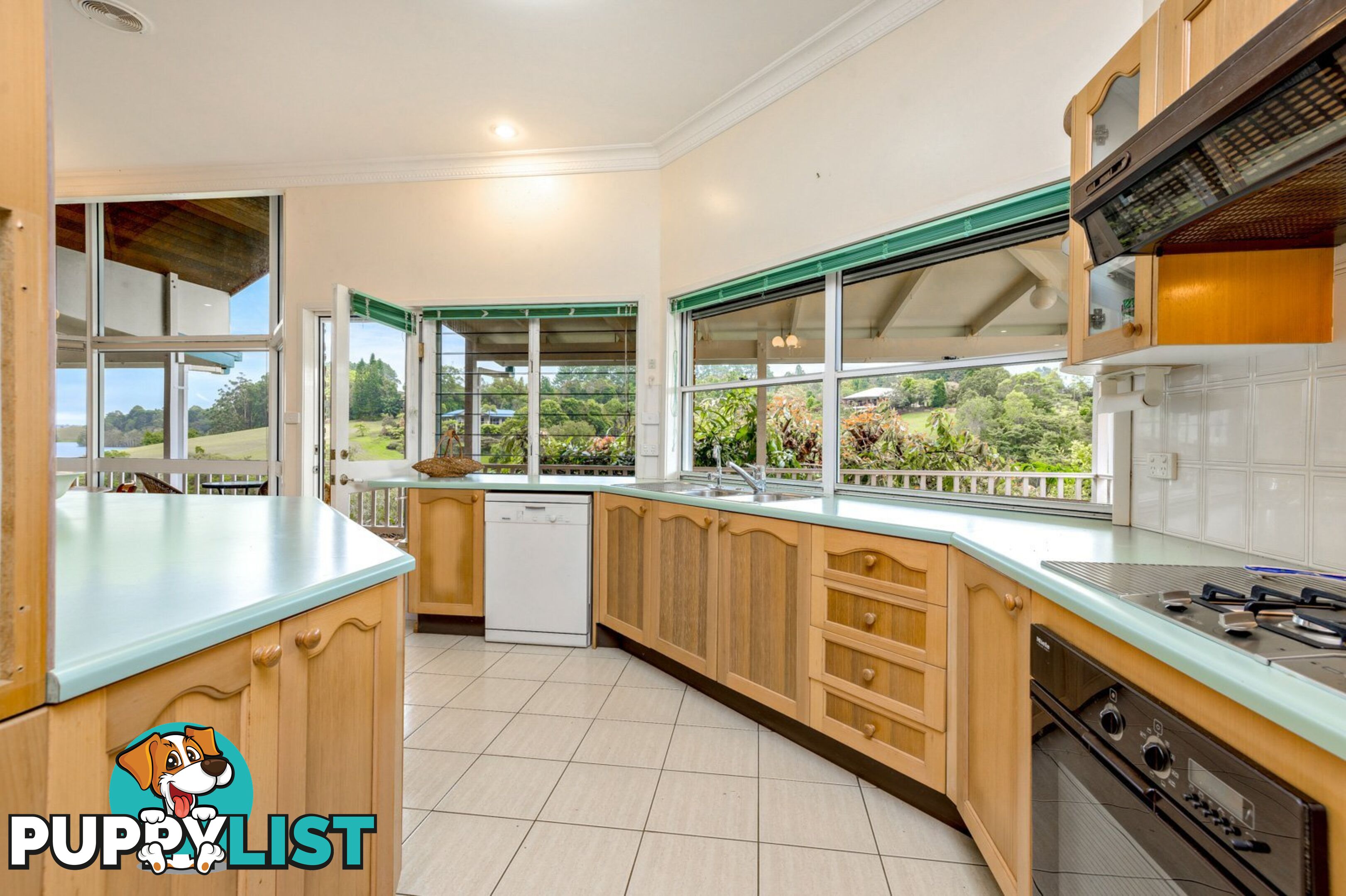 4 The Esplanade YUNGABURRA QLD 4884