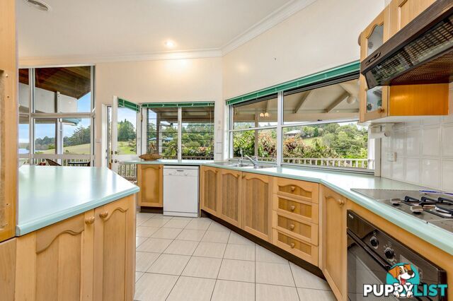 4 The Esplanade YUNGABURRA QLD 4884