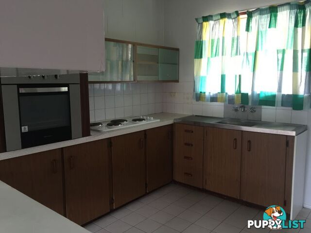 Unit 1/2 Florence Street PROSERPINE QLD 4800