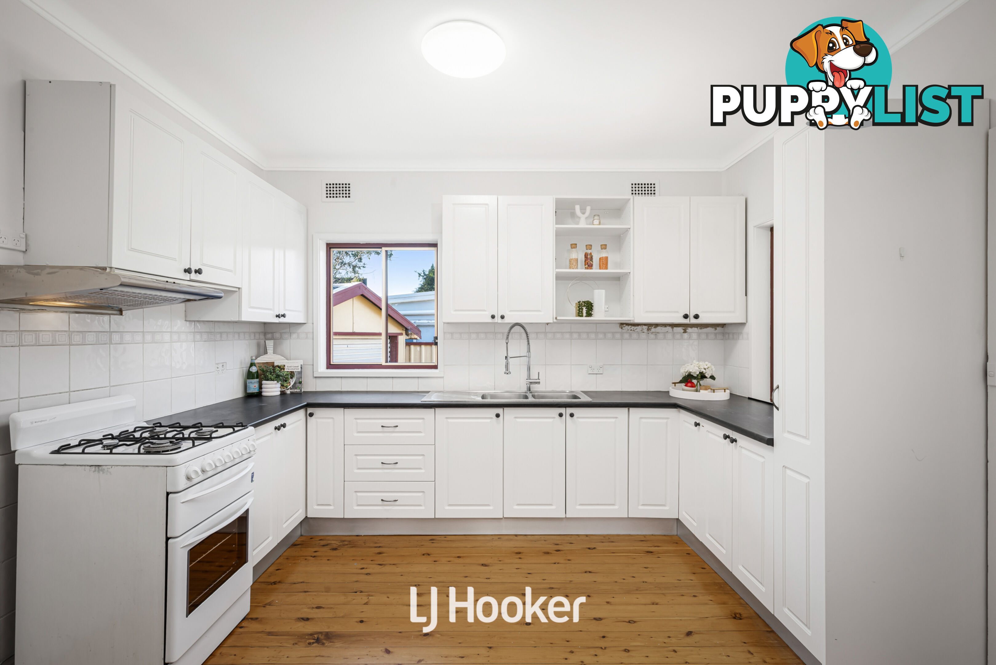 11 Hanbury Street GREYSTANES NSW 2145