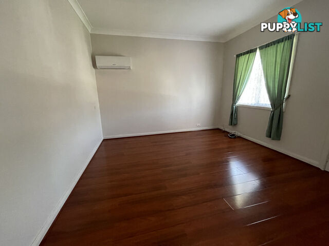 33 Oatlands Street WENTWORTHVILLE NSW 2145