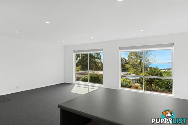 2/32 Pearl Place BLACKMANS BAY TAS 7052