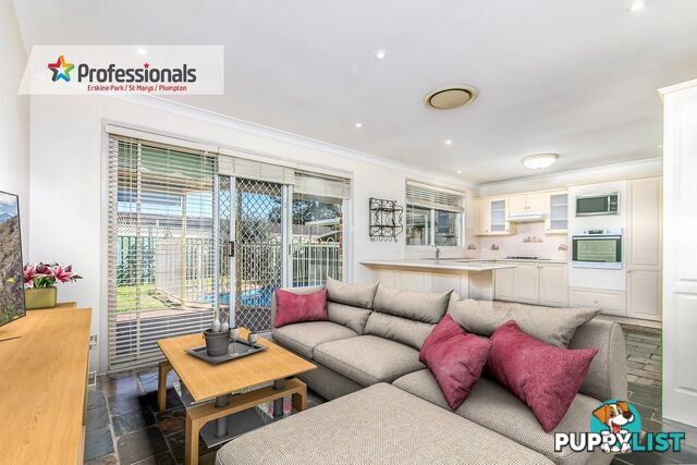 82 Shadlow Crescent St Clair NSW 2759