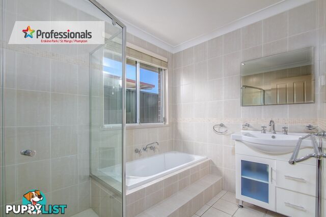 82 Shadlow Crescent St Clair NSW 2759