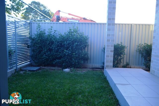 1 99 Canberra Street Oxley Park NSW 2760