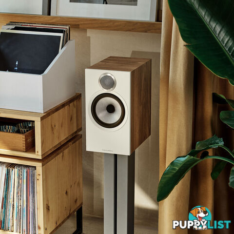 606S3O 2-WAY BOOKSHELF SPEAKERS OAK FINISH