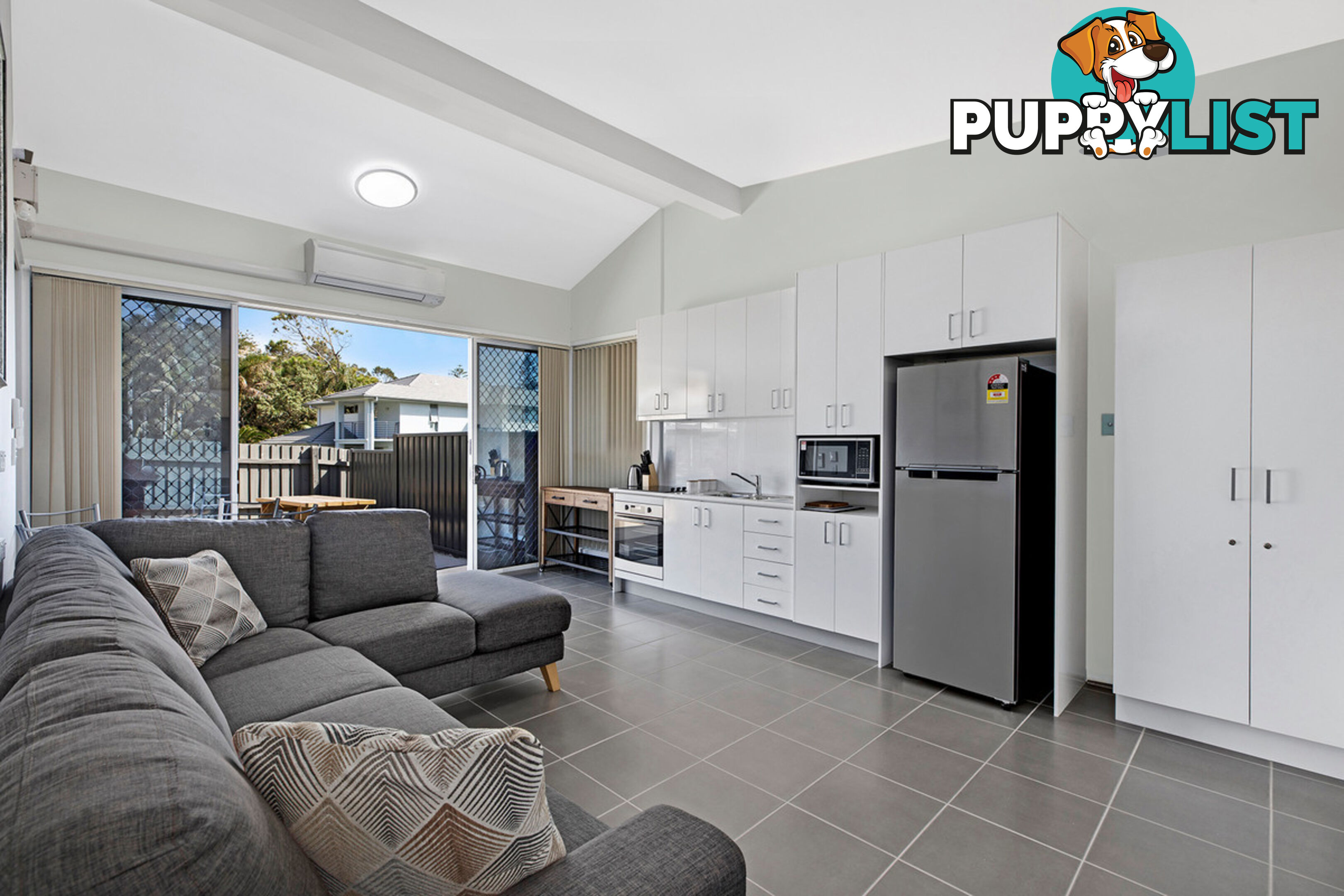 16B Segura Street COPACABANA NSW 2251