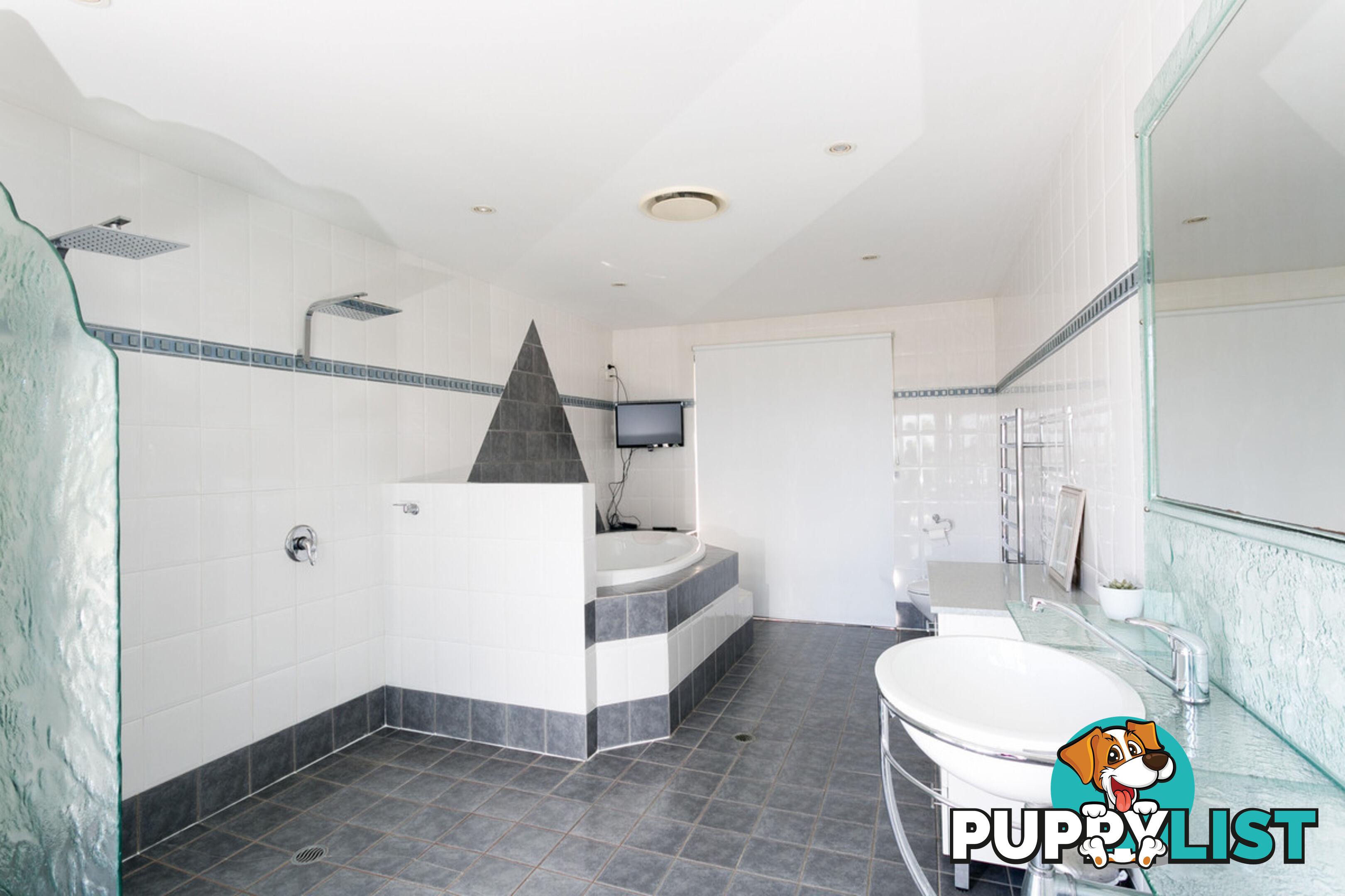 14 Copacabana Drive COPACABANA NSW 2251