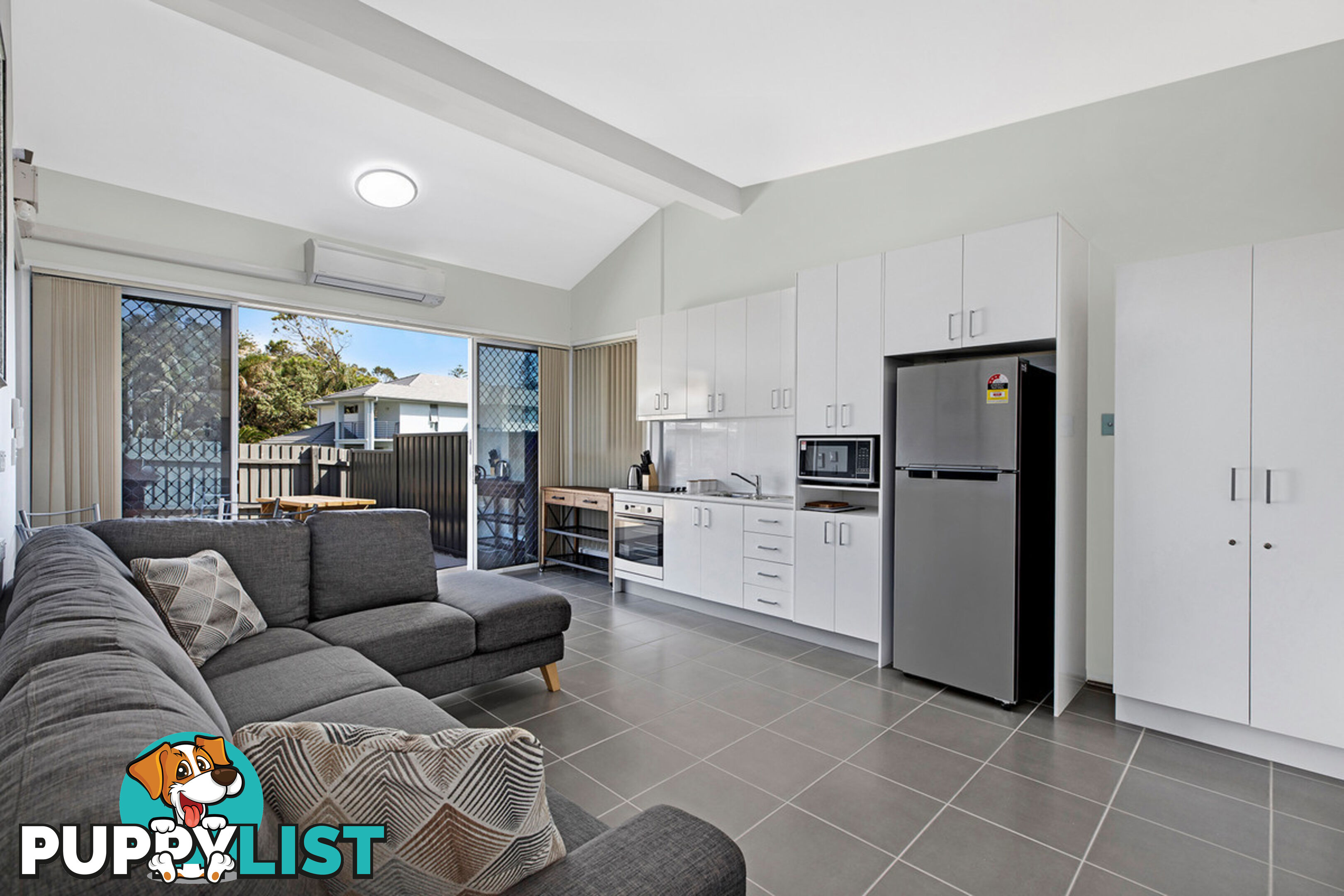 16B Segura Street COPACABANA NSW 2251