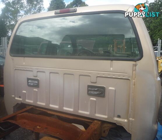 •	2004 Ford F250 Superduty XLT (10 Currently being dismantled)