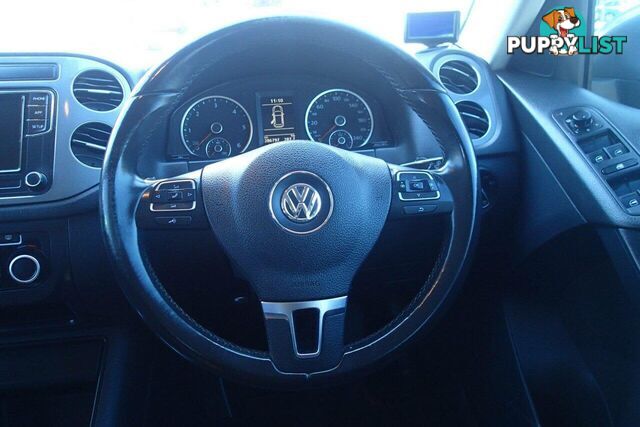 2012 VOLKSWAGEN TIGUAN 103 TDI 5NC MY12 SUV, 4 DOORS, 5 SEATS