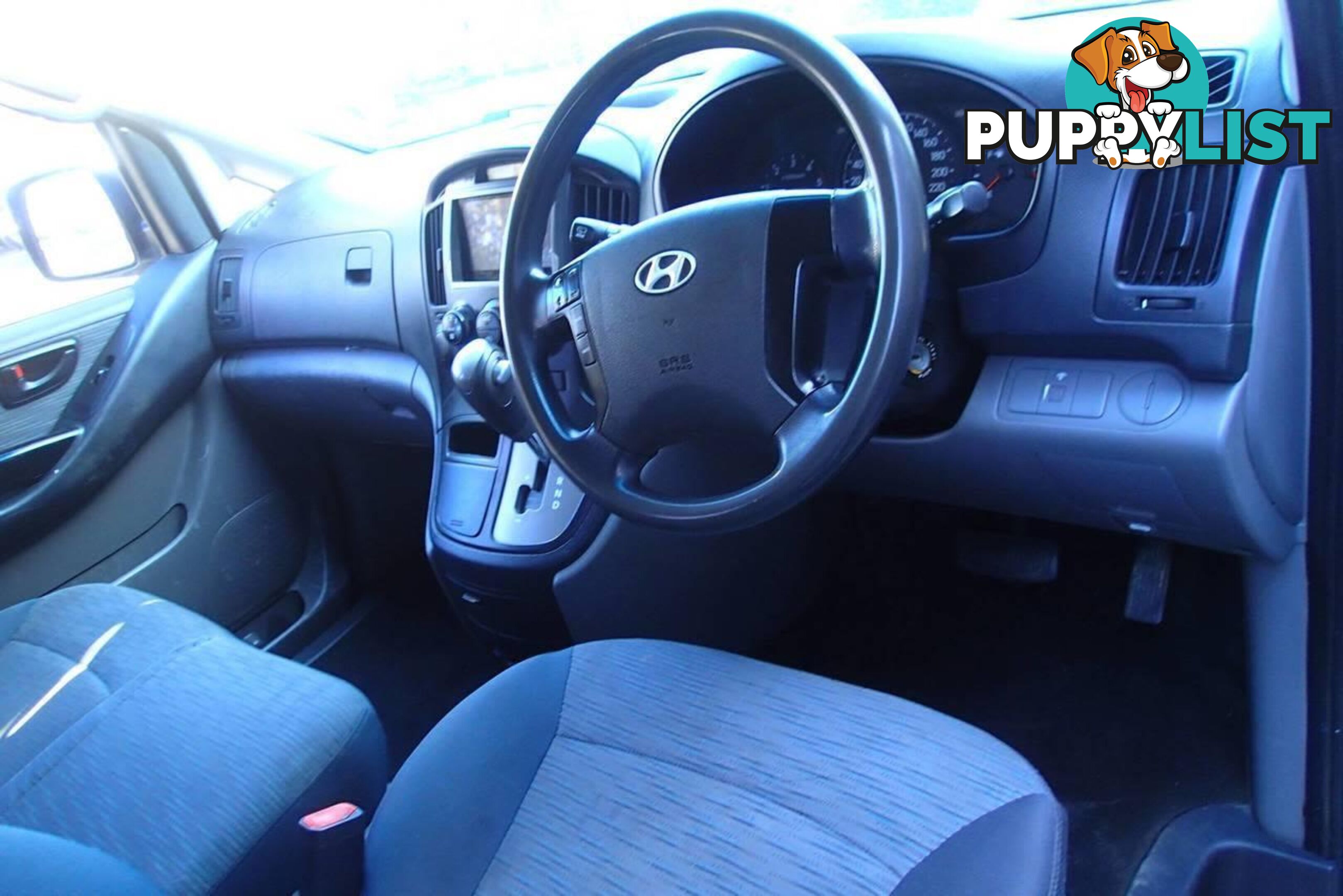 2011 HYUNDAI ILOAD  TQ MY11 COMMERCIAL, 4 DOORS, 3 SEATS