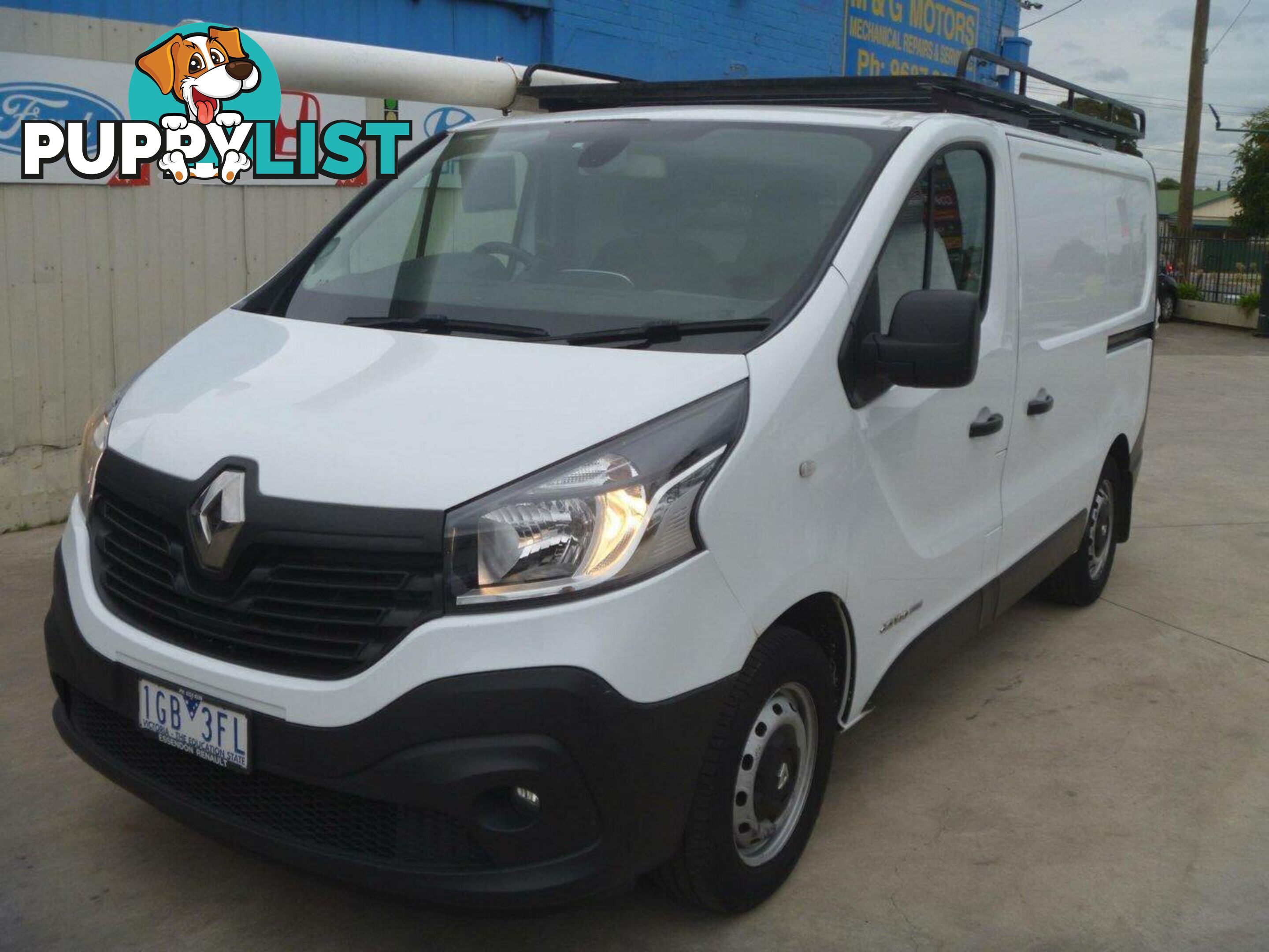 2015 RENAULT TRAFIC SWB X82 COMMERCIAL, 4 DOORS, 3 SEATS