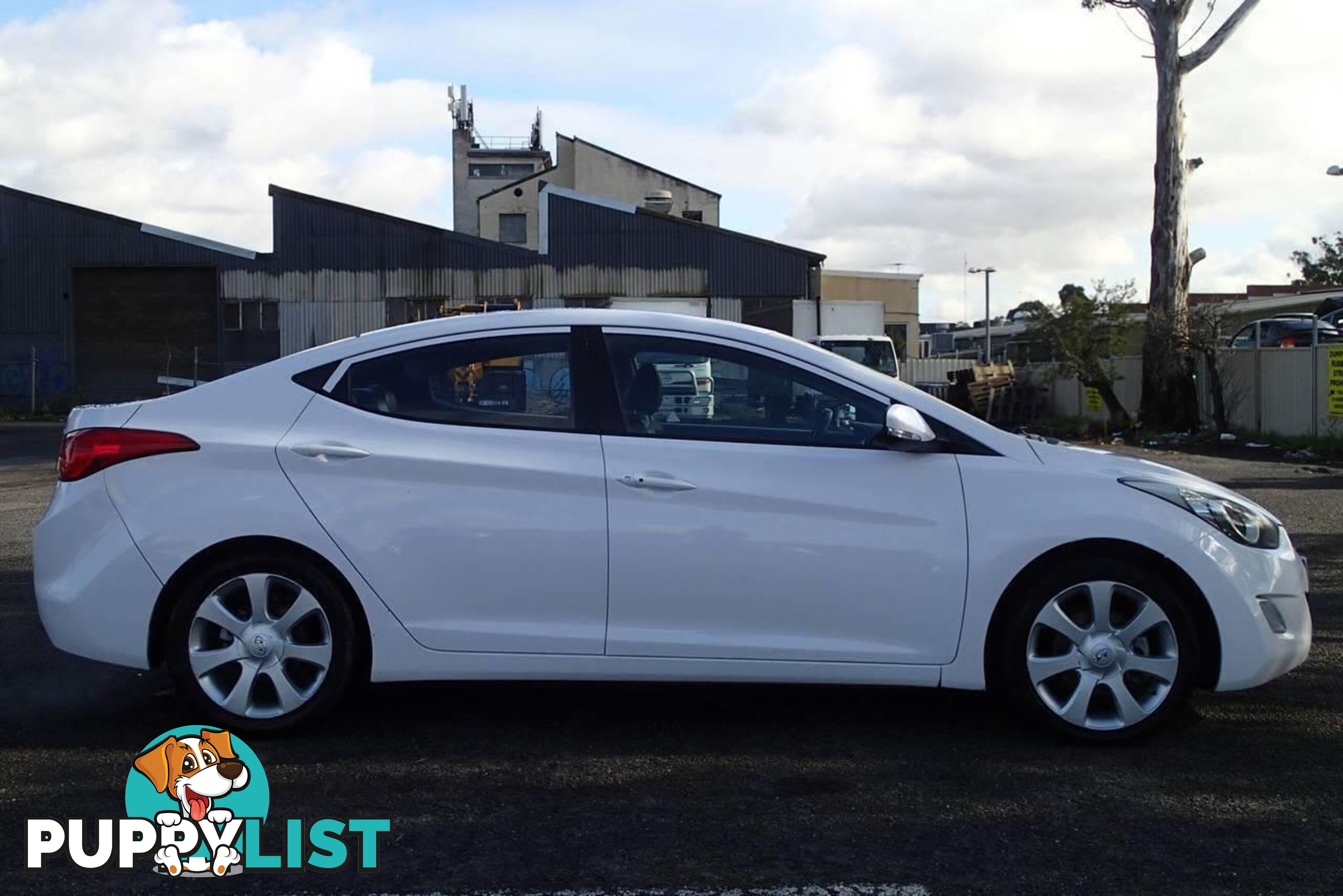 2013 HYUNDAI ELANTRA ACTIVE MD2 SEDAN, 4 DOORS, 5 SEATS