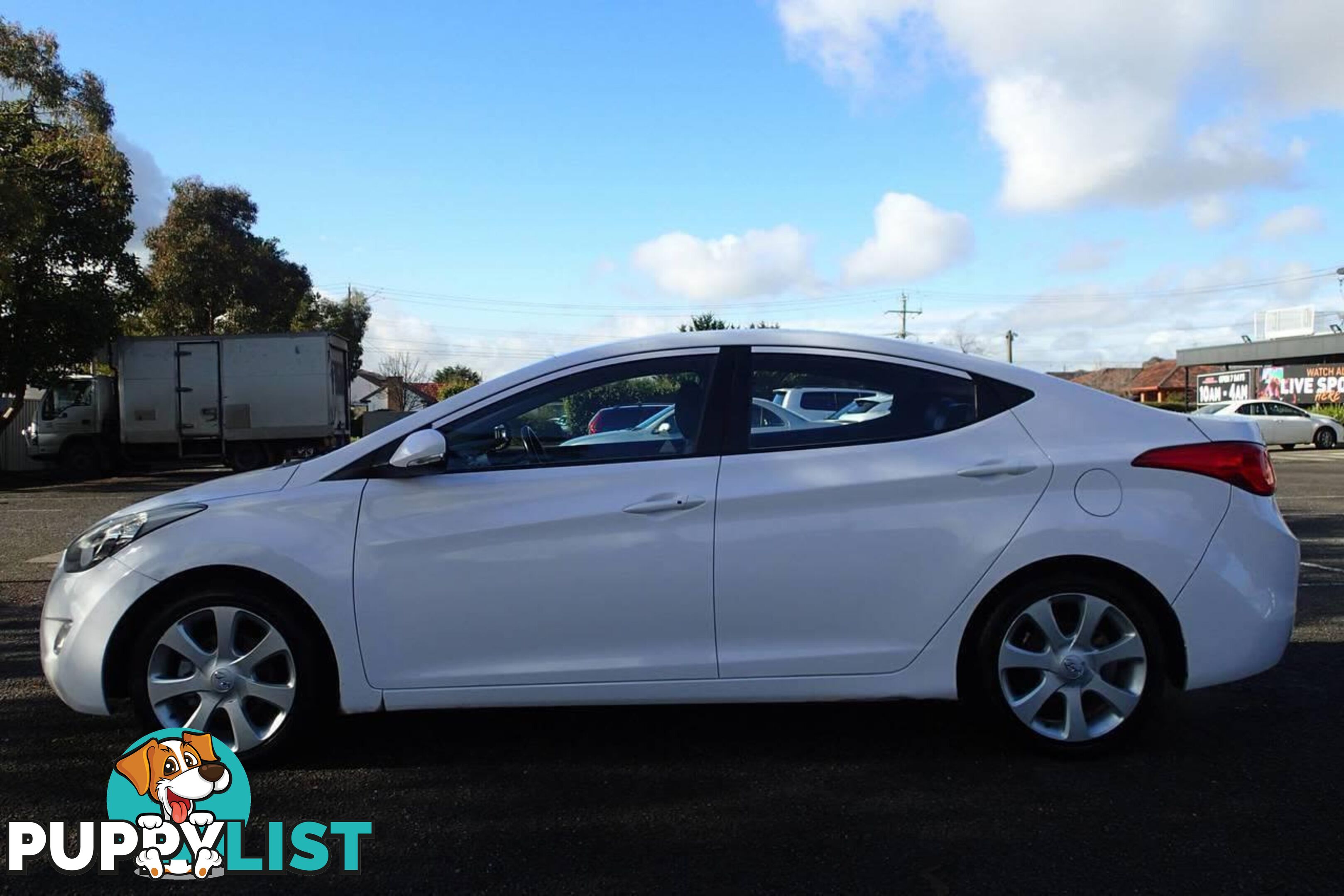 2013 HYUNDAI ELANTRA ACTIVE MD2 SEDAN, 4 DOORS, 5 SEATS