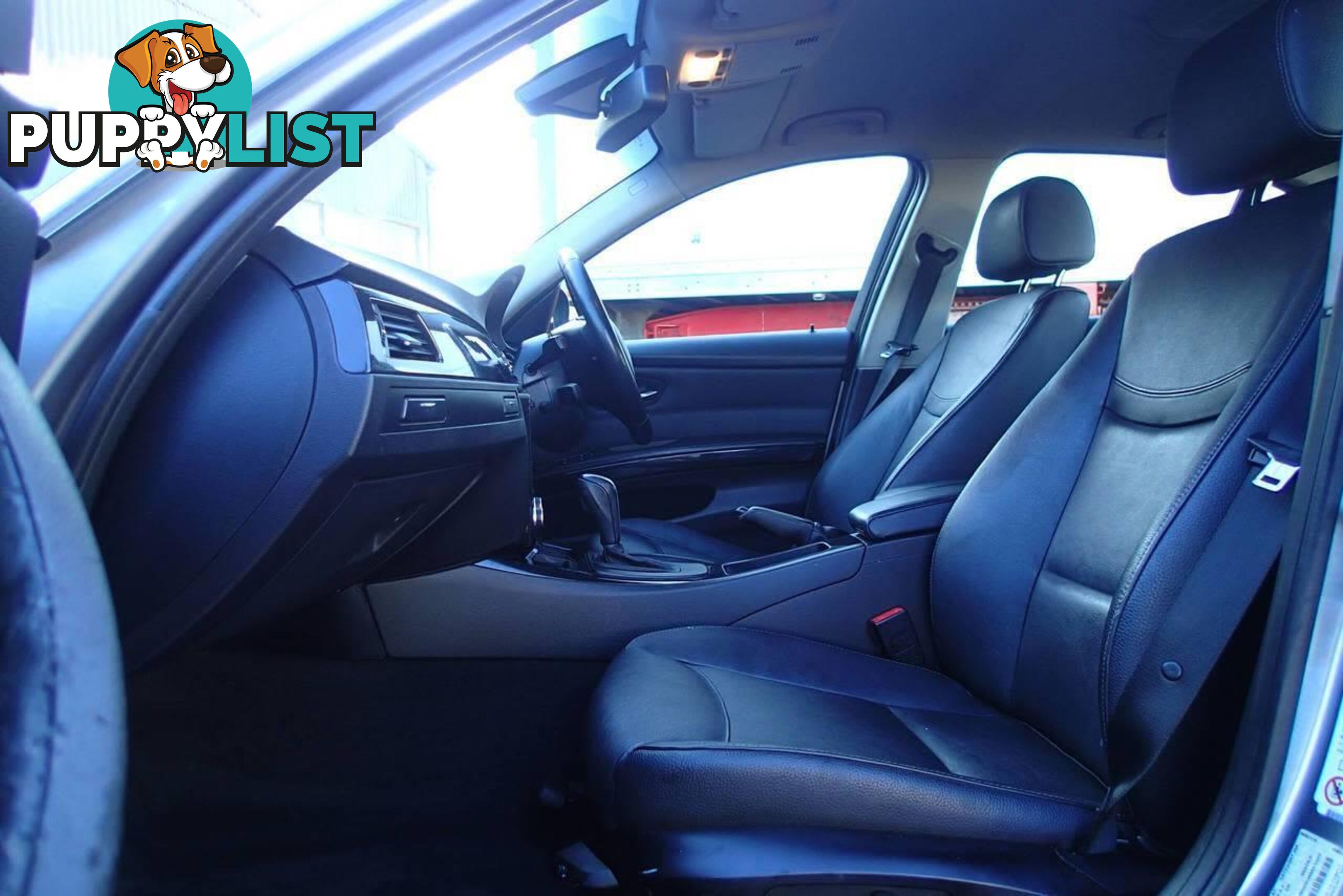 2011 BMW 320I LIFESTYLE E90 MY11 SEDAN, 4 DOORS, 5 SEATS