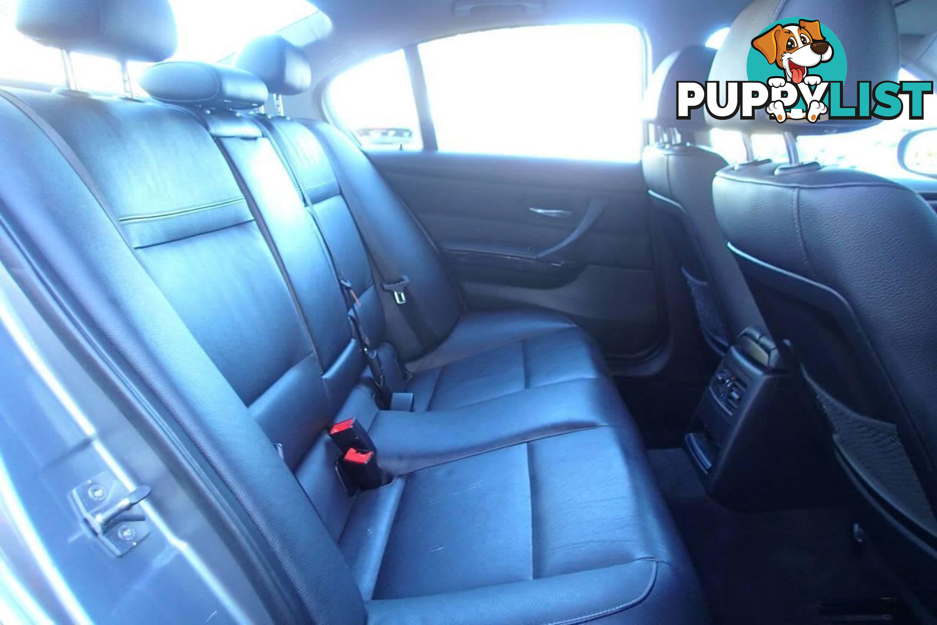 2011 BMW 320I LIFESTYLE E90 MY11 SEDAN, 4 DOORS, 5 SEATS