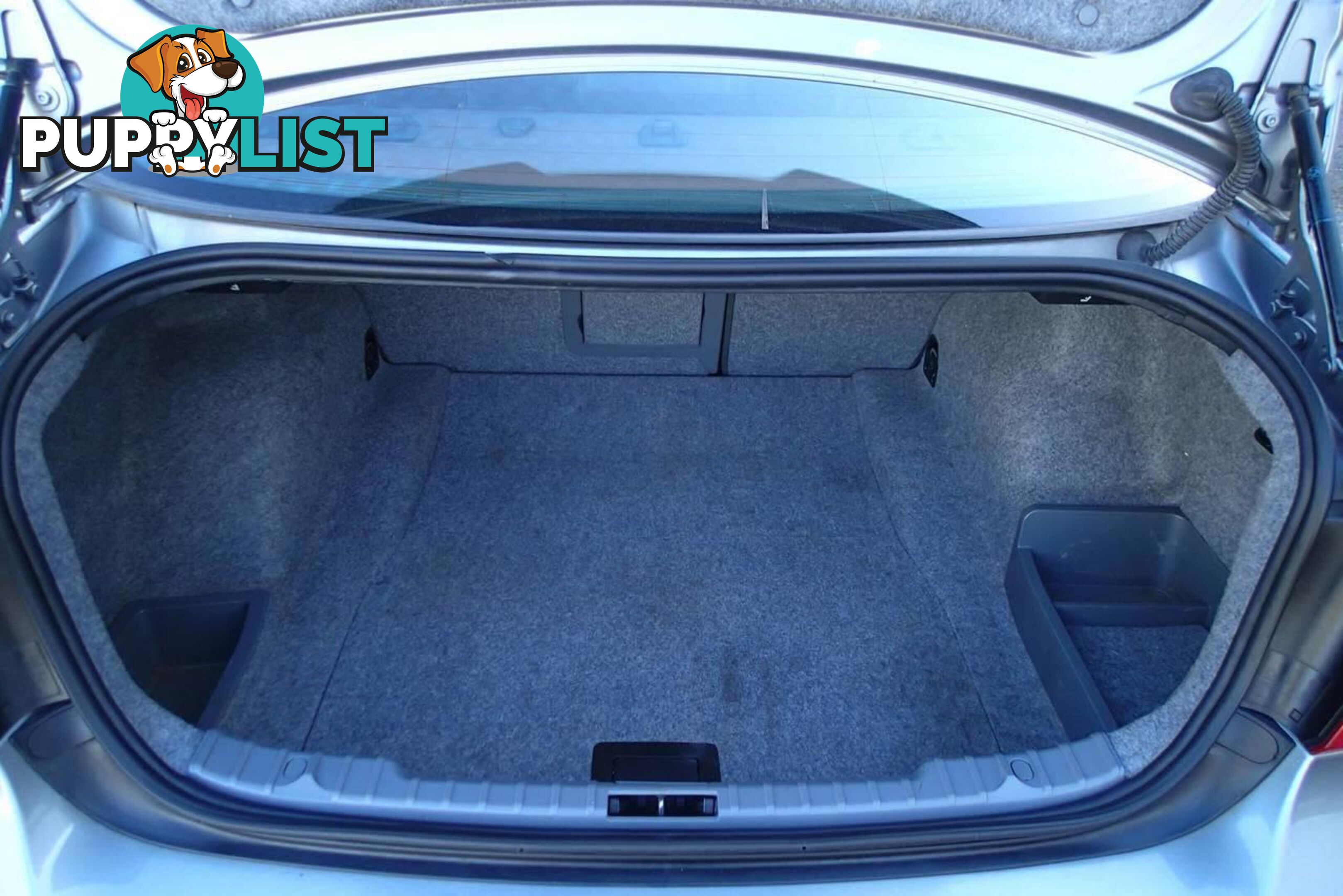 2011 BMW 320I LIFESTYLE E90 MY11 SEDAN, 4 DOORS, 5 SEATS